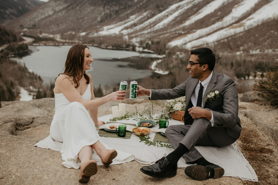New Hampshire elopement picnic